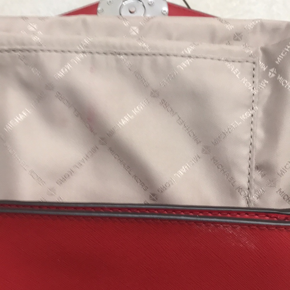 Michael Kors Red Leather MK Chain Shoulder Bag - Picture 4 of 11
